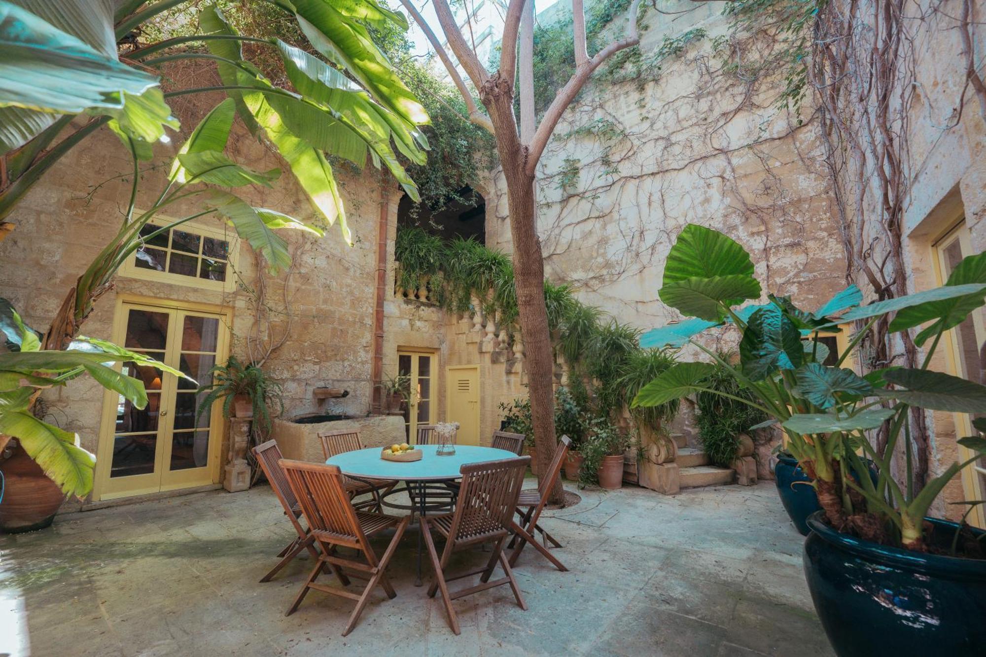 Casa San Rocco - Luxurious Grand 18Th C. Palace With Gardens & Pool Hal Ghaxiak Kültér fotó